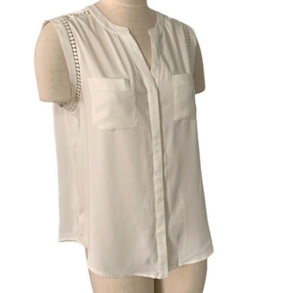 Ann Taylor Off White Sleeveless Button Front Blouse Sz L Crochet Accent #239F - Picture 2 of 7